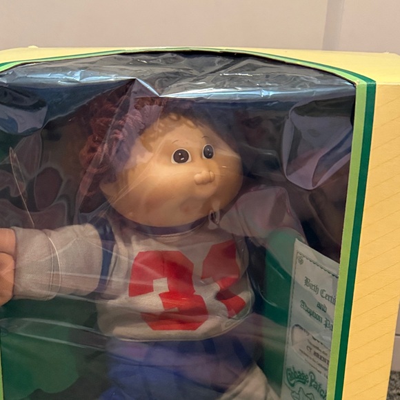 Vintage Cabbage Patch Kids Doll Boy with Brown Hair-1984 - Picture 3 of 4